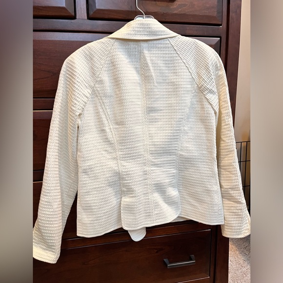 Talbots Brand Women’s Waffle Knit Beige Coat / Peacoat / Jacket Size 6 Petite - Picture 2 of 5